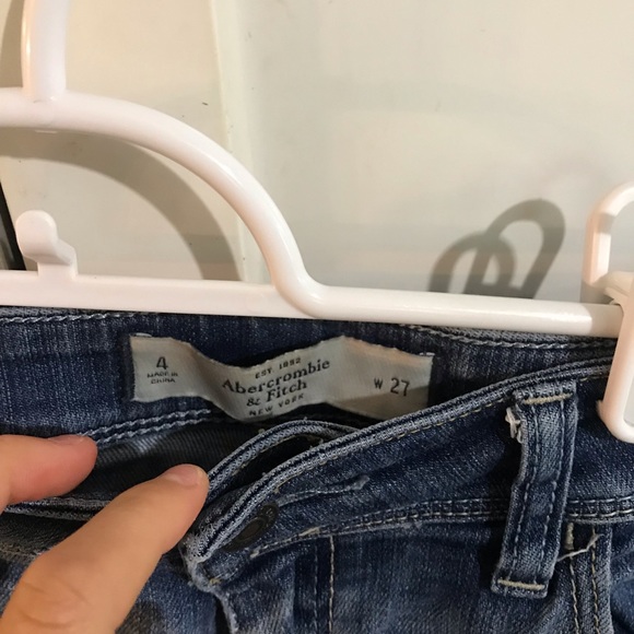 Abercrombie Jean shorts - Picture 2 of 3